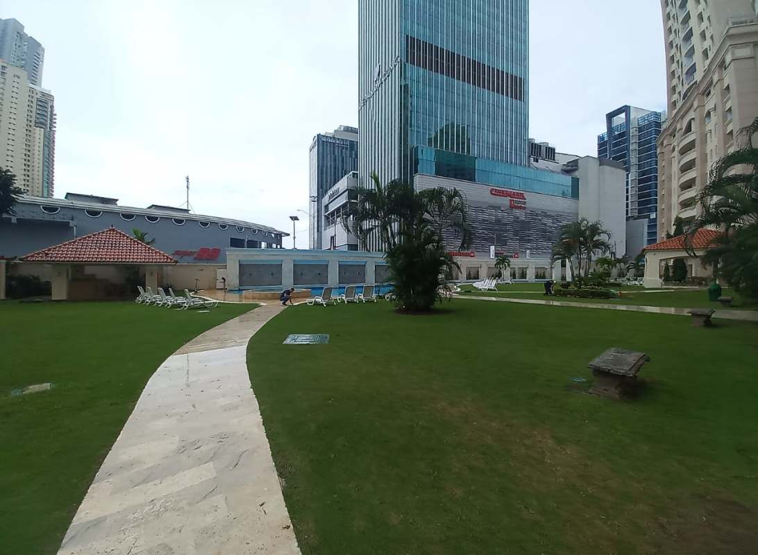 Banco vende de Apartamento en Costa Pacifica, Punta Pacifica