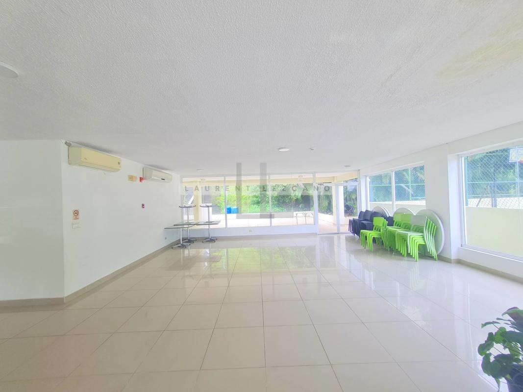 Venta Apartamento PH Altamira Gardens. 3 habitaciones. Haga una oferta