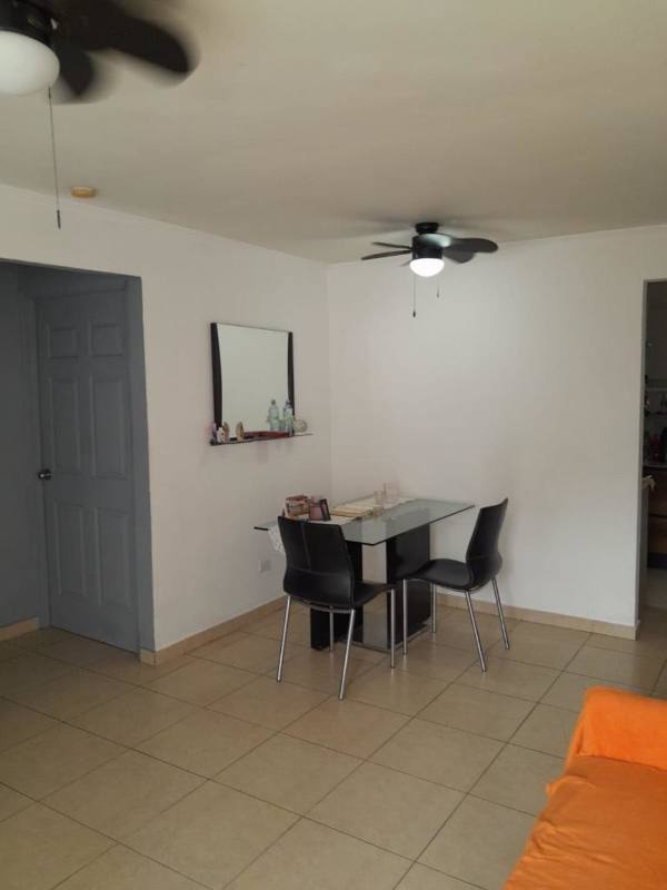 Alquiló apto en río abajo con línea blanca y aires 2recamaras solo 600$ parking cerrado