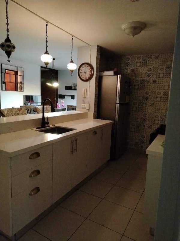 ALQUILO APARTAMENTO TOTALMENTE AMUEBLADO PH CENTRAL PARK TRANSISTMICA H