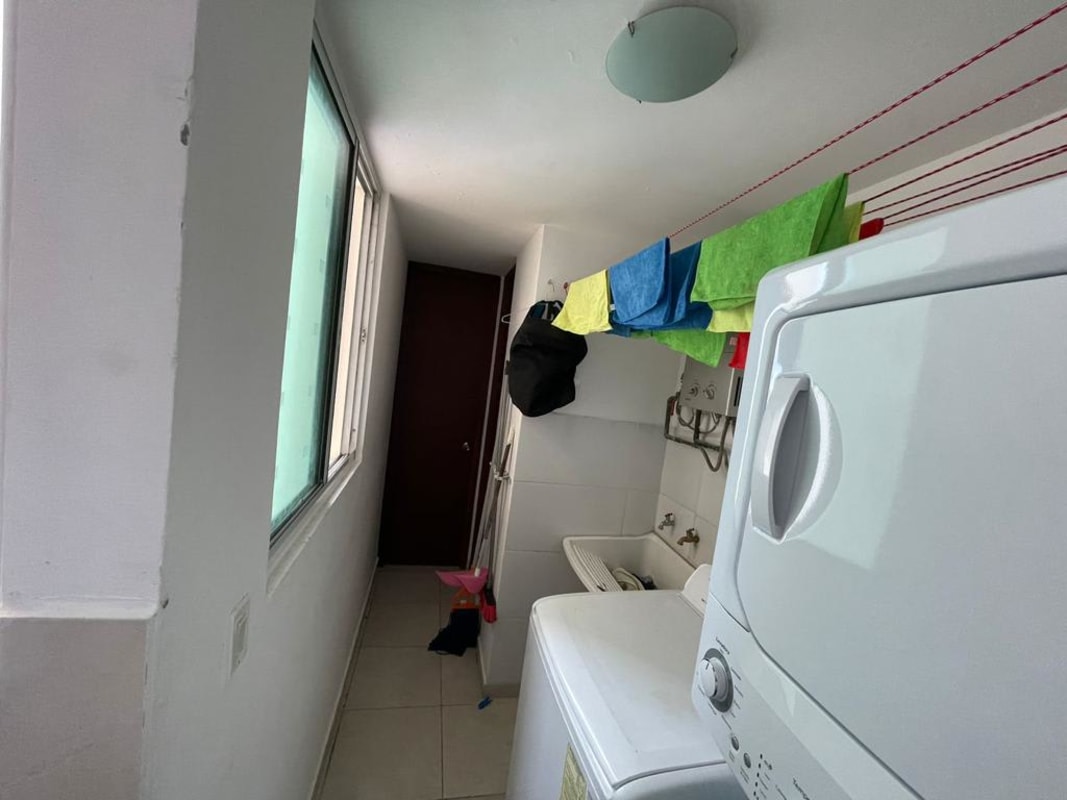 Alquilo cuarto en PH Terramar San Francisco con vista al mar