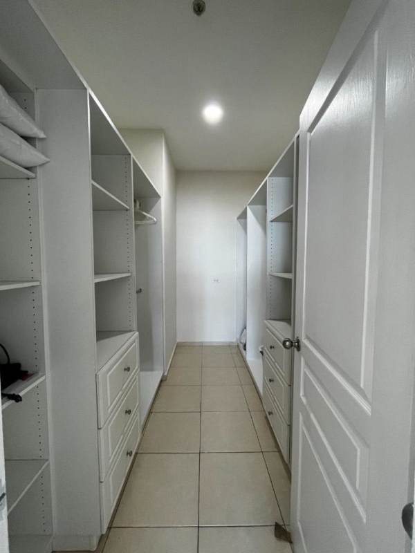 ALQUILER HERMOSO APTO EN AVENIDA BALBOA FULL AMOBLADO