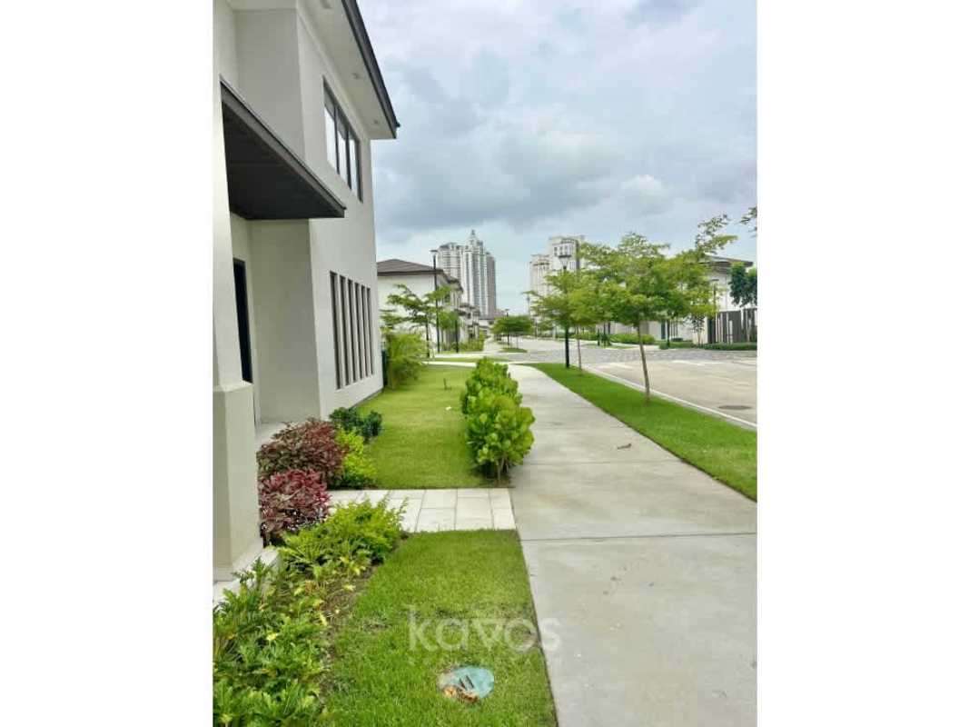 VENDO CASA EN THE WOODS SANTA MARIA