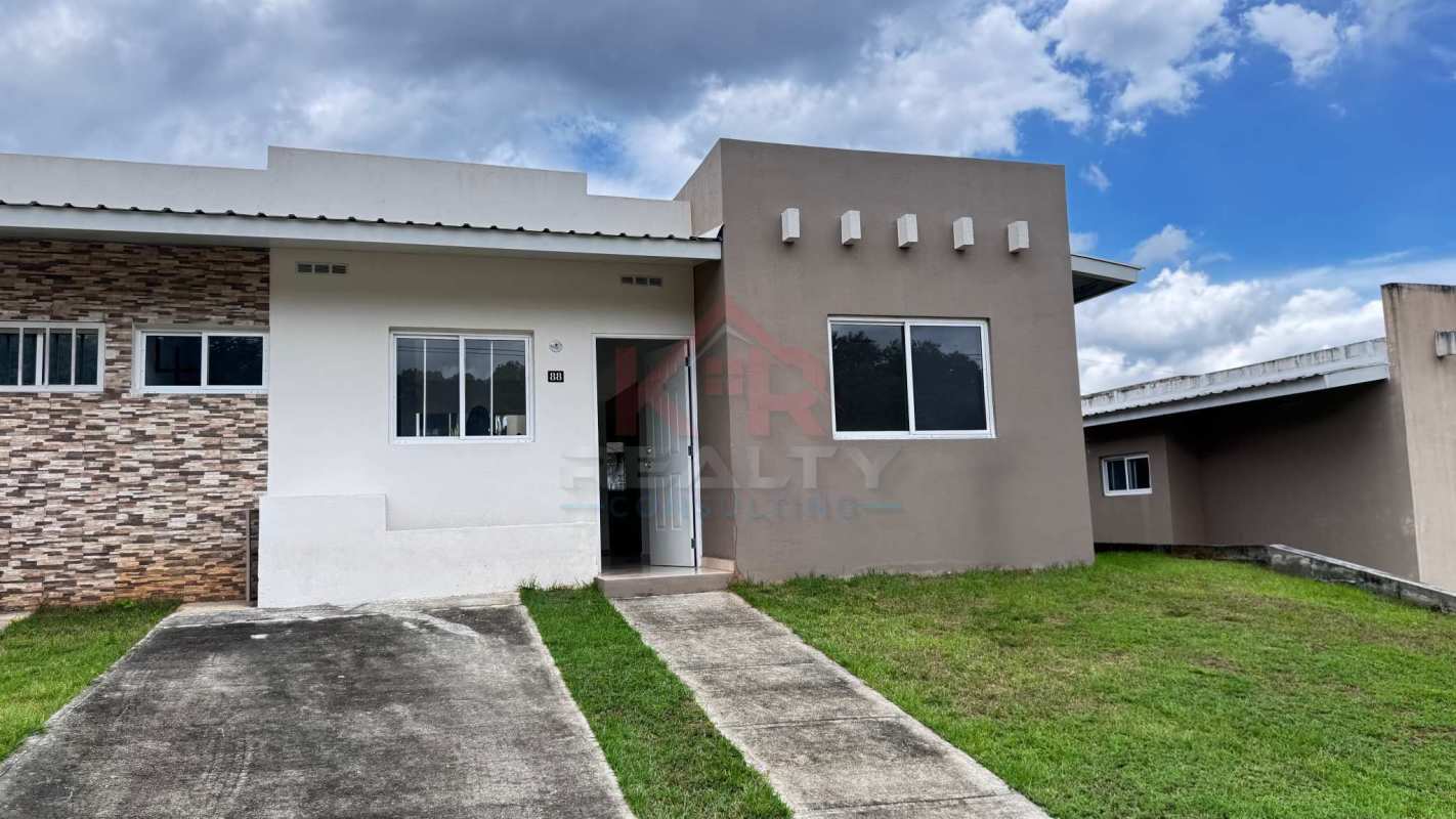 VENTA DE CASA EN PANAMÁ NORTE, VILLA GRECIA, P.H. CIUDAD ATENAS
