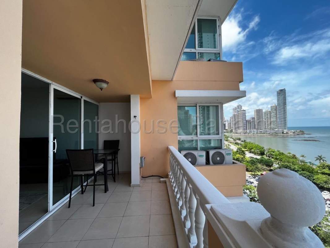Alquiler de apartamento en Ph Vista Marina 4225