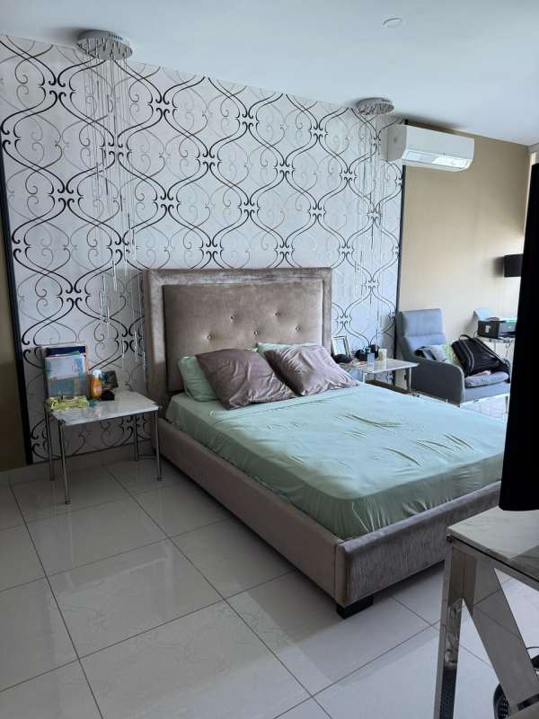 Venta de Apartamento en Avenida Balboa, PH Allure at the Park