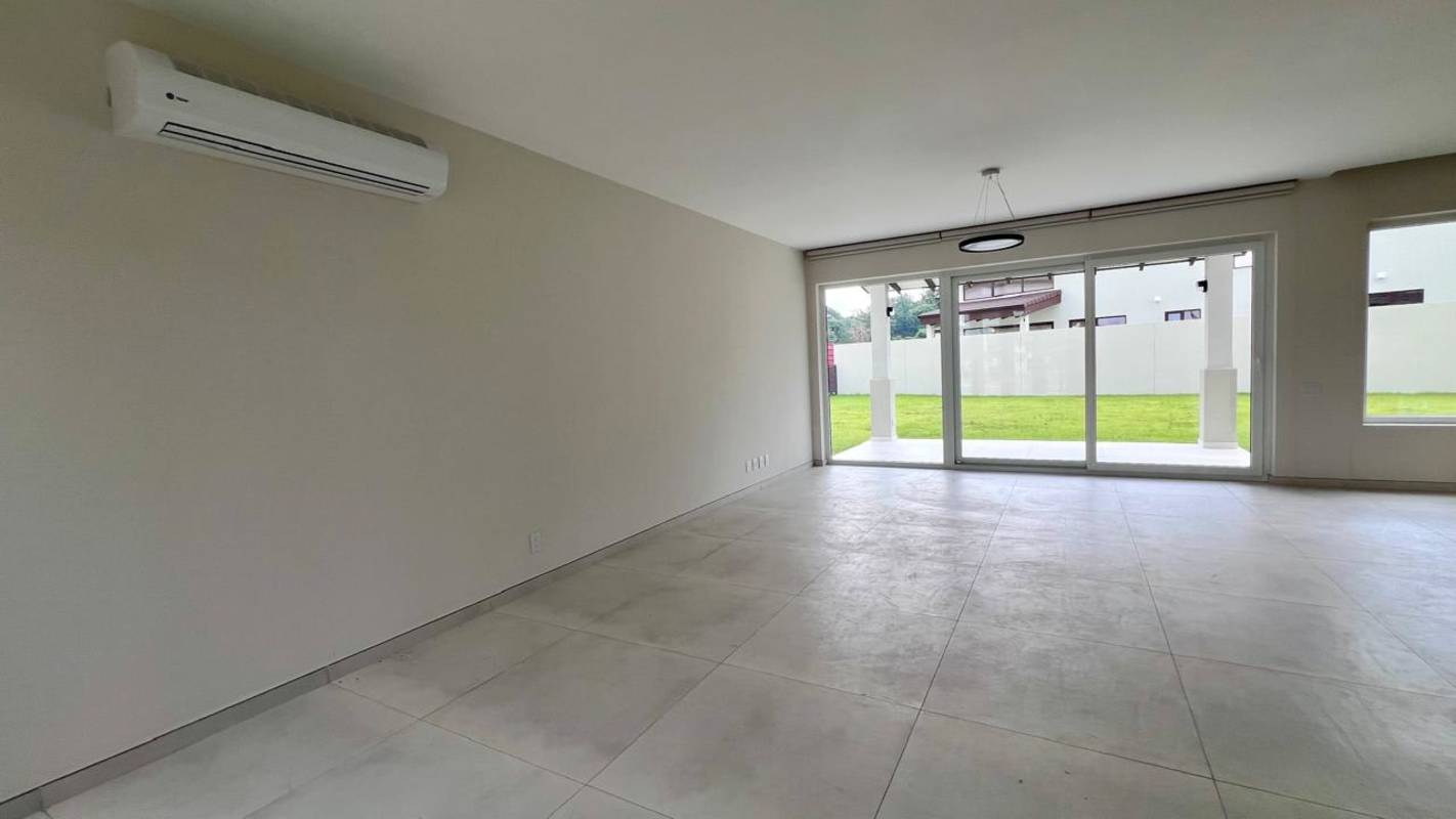 CASA PARA ALQUILER LISTA PARA ESTRENAR EN SANTA MARIA B/.6000.00