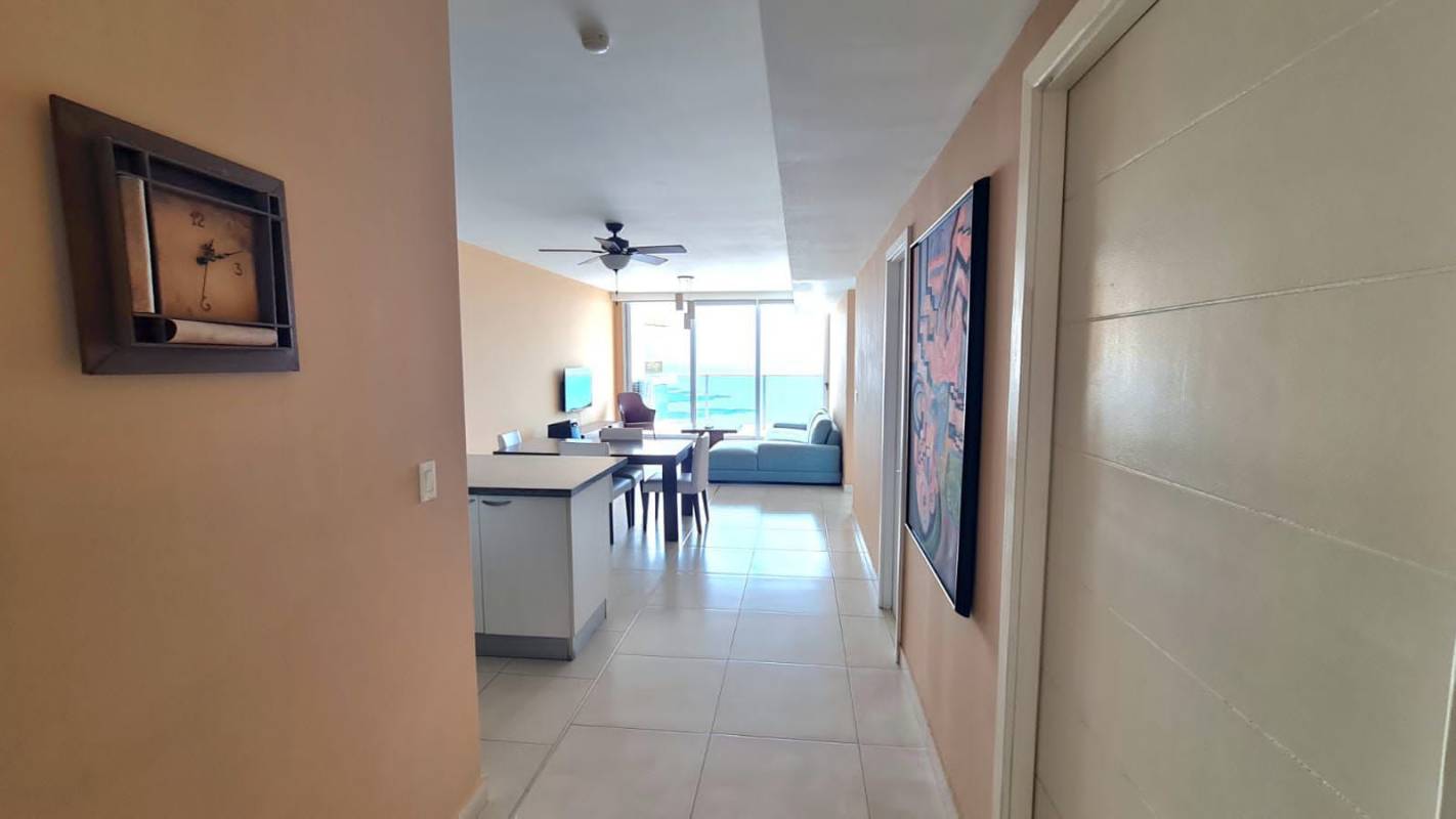 Se Alquila apto en Waters