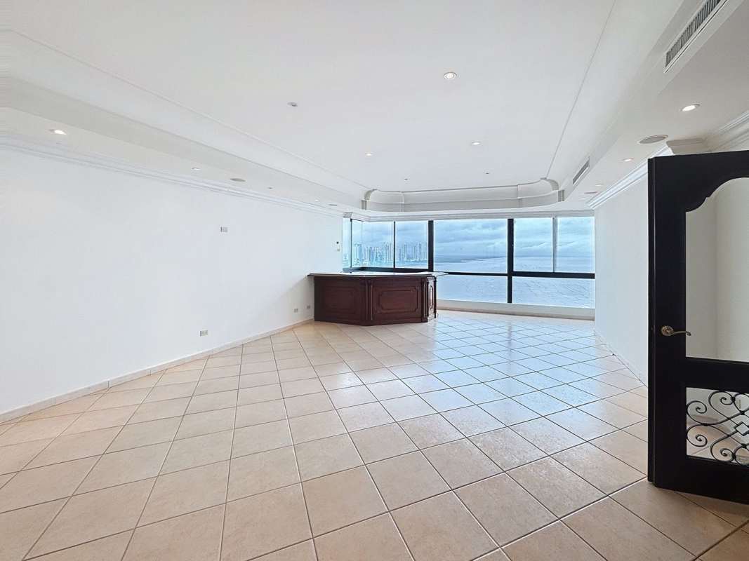 Venta de apartamento en Coco del Mar PH Panamar