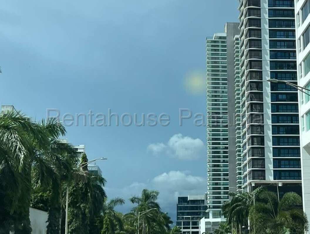 Alquiler de apartamento en Arcadia del Este Costa del Este