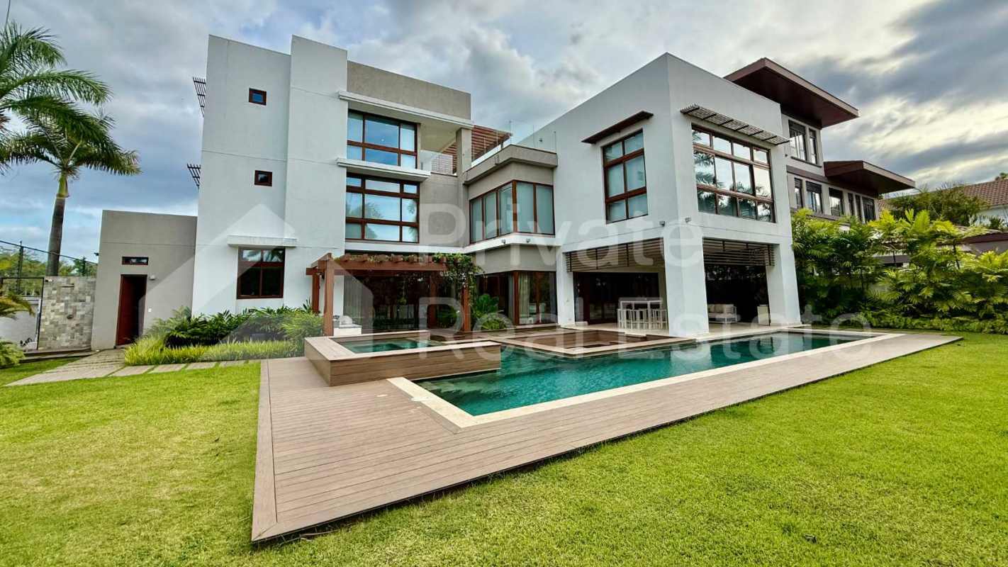 SE VENDE CASA EN COSTA DEL ESTE BALMORAL