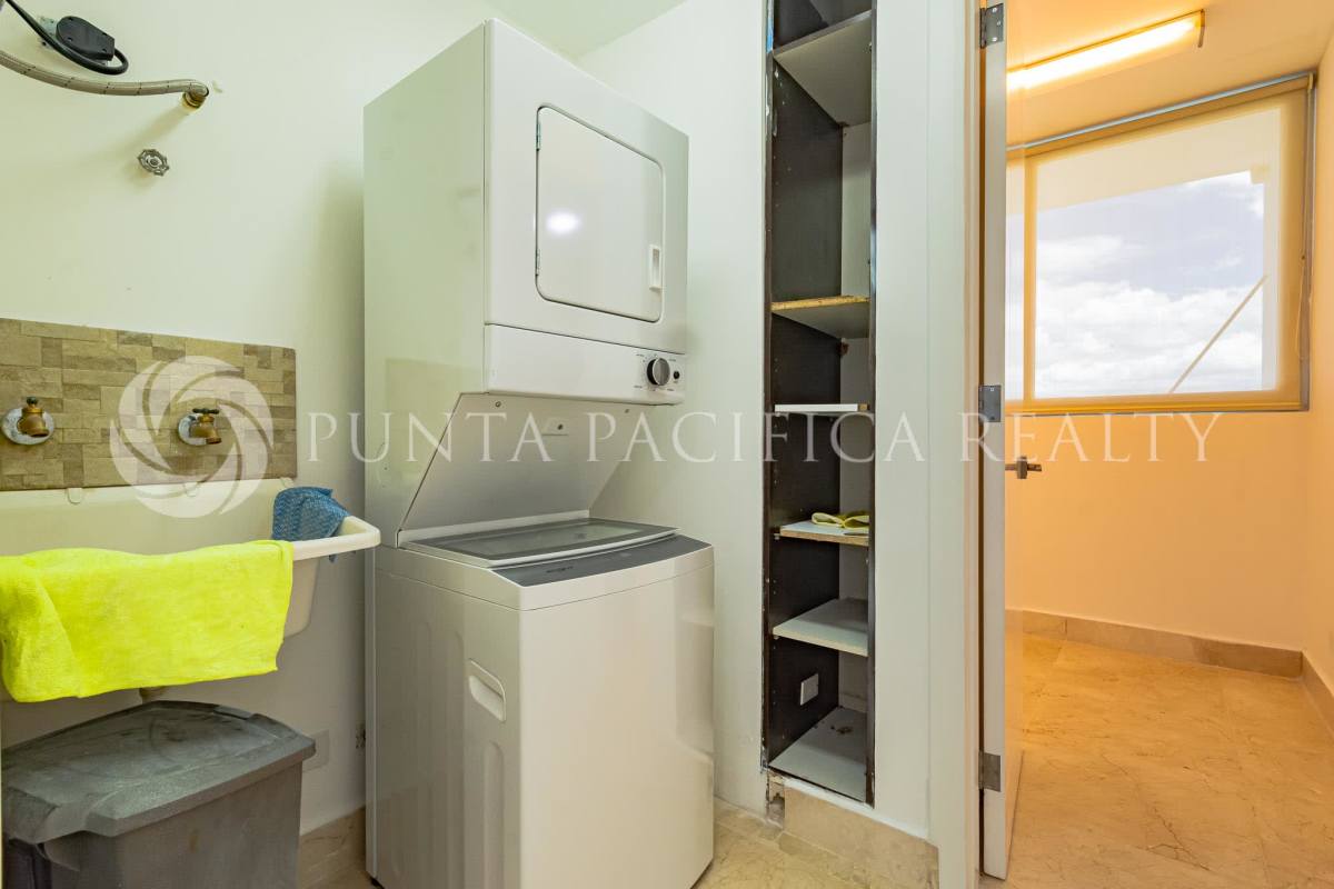 En venta | Penthouse con azotea privada única | En Oceanaire | Punta Pacífica