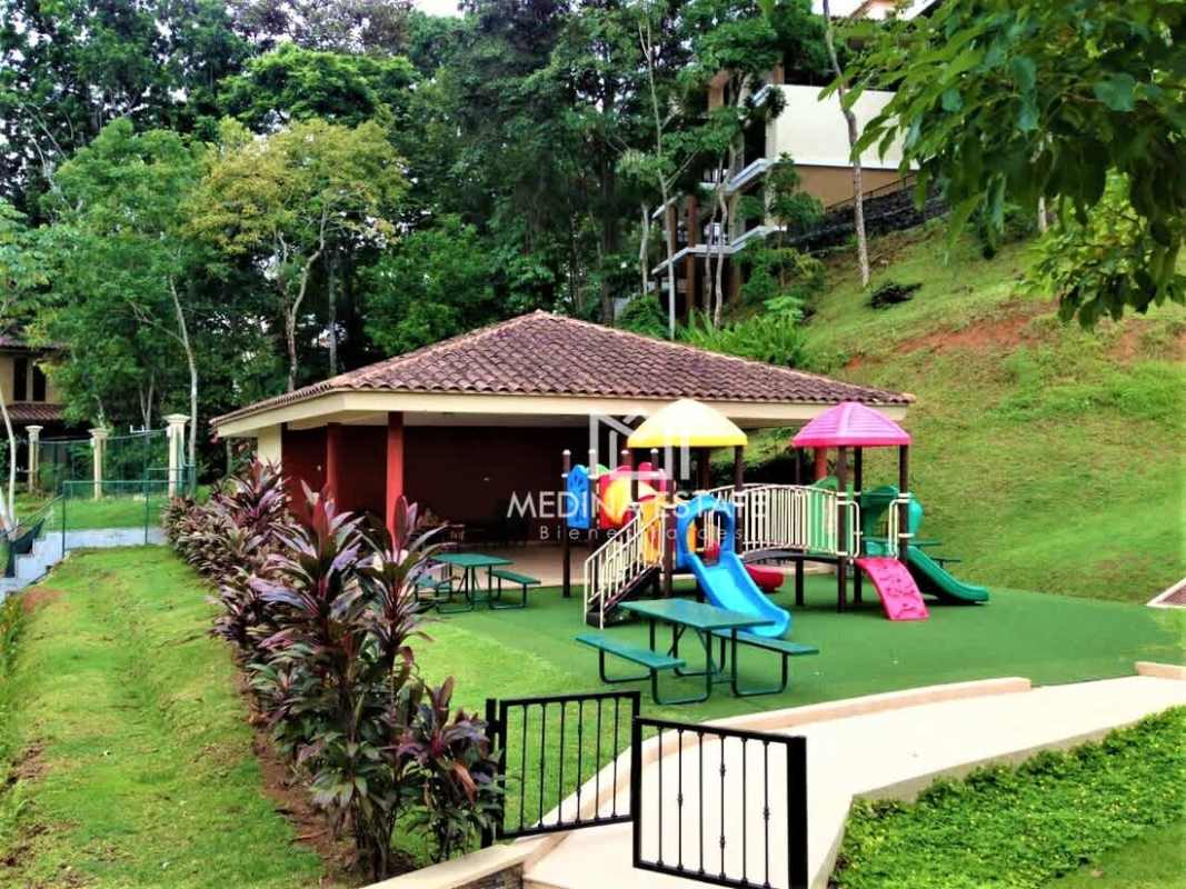 Alquiler Embassy Club Apart Amoblado con Terraza en Clayton