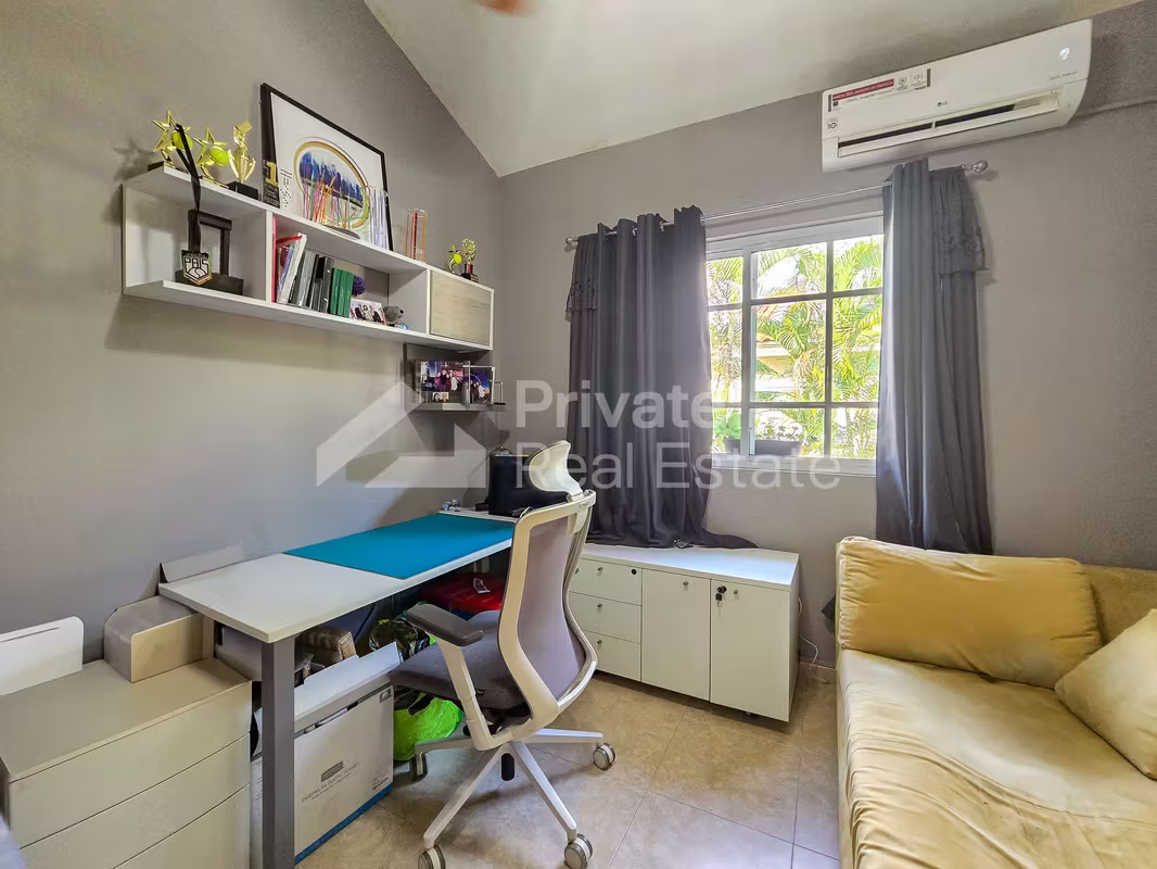 Venta de casa en Palmeras del Este Costa del Este