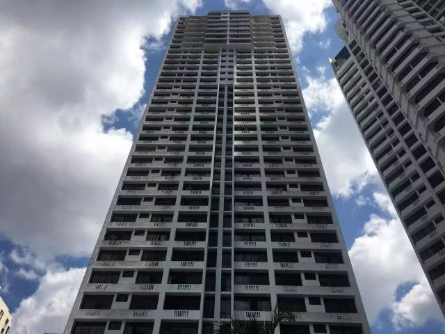 ALQUILO APARTAMENTO AMOBLADO EN DOS MARES, 2 RECAMARAS, 120M2.