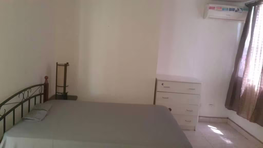 ALQUILO APARTAMENTO AMOBLADO EN VIA ESPAÑA 2 RECAMARAS 2 BAÑOS 1 PARKING