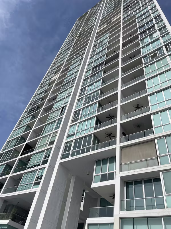 apartamento en Alquiler – PH Ocean Sky