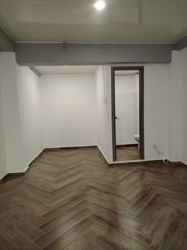 OPORTUNIDAD !!!!PROPIEDAD EN CASCO ANTIGUO CON LOCAL COMERCIAL Y APARTAMENTO ALQUILADOS