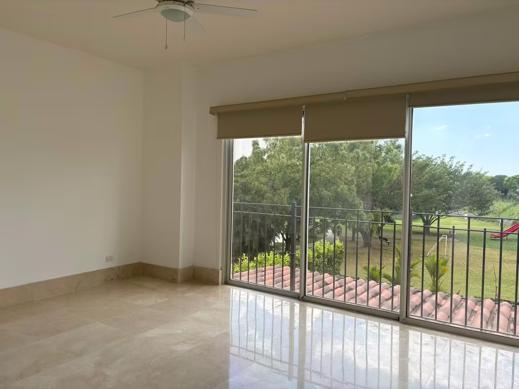 SE VENDE PRECIOSO APARTAMENTO EN SANTA MARIA