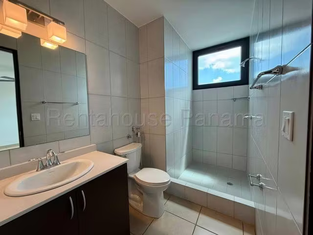 alquilo apartamento en san francisco OF 26-6582