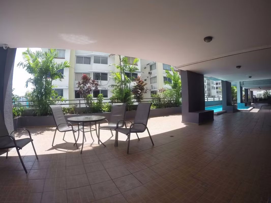 Apartamento Full Amoblado con Terraza