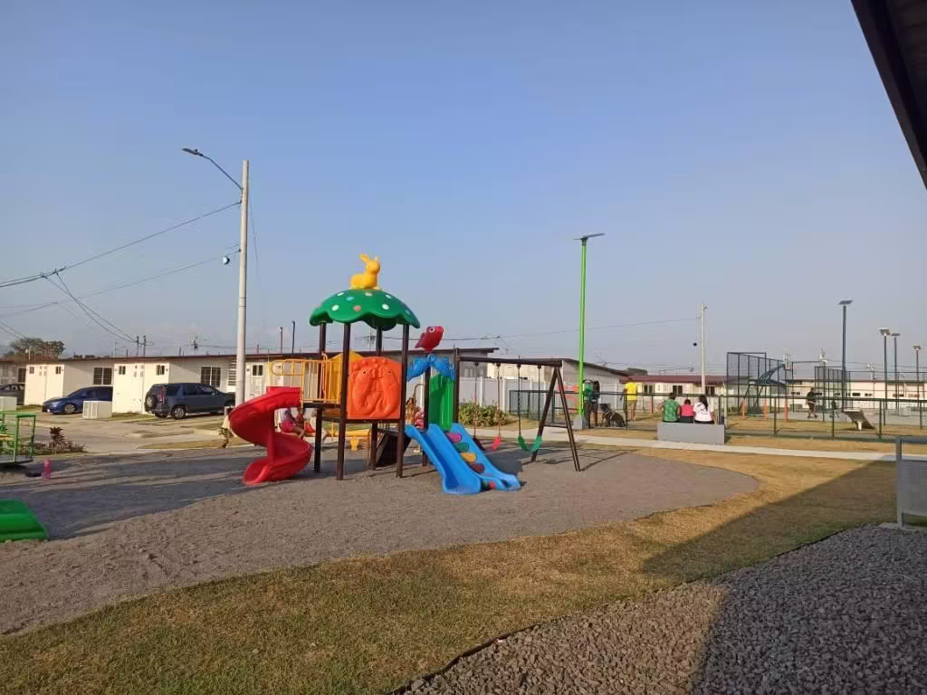 ALQUILER CASA MONTEMADERO PH VIÑEDOS